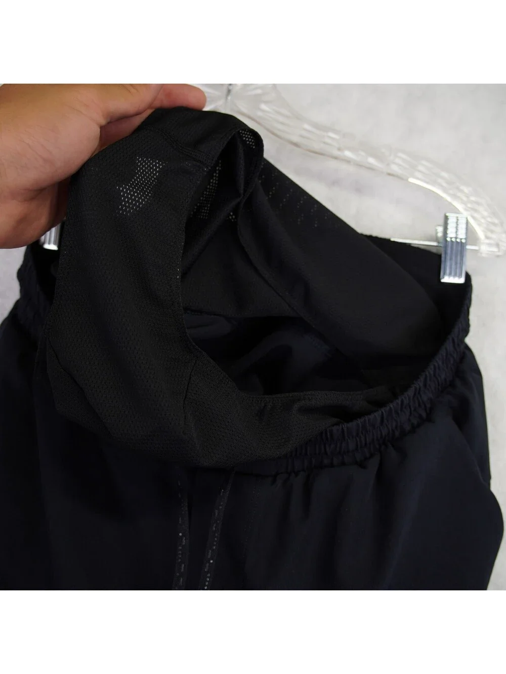 Lululemon Pool Short Black Lined 7